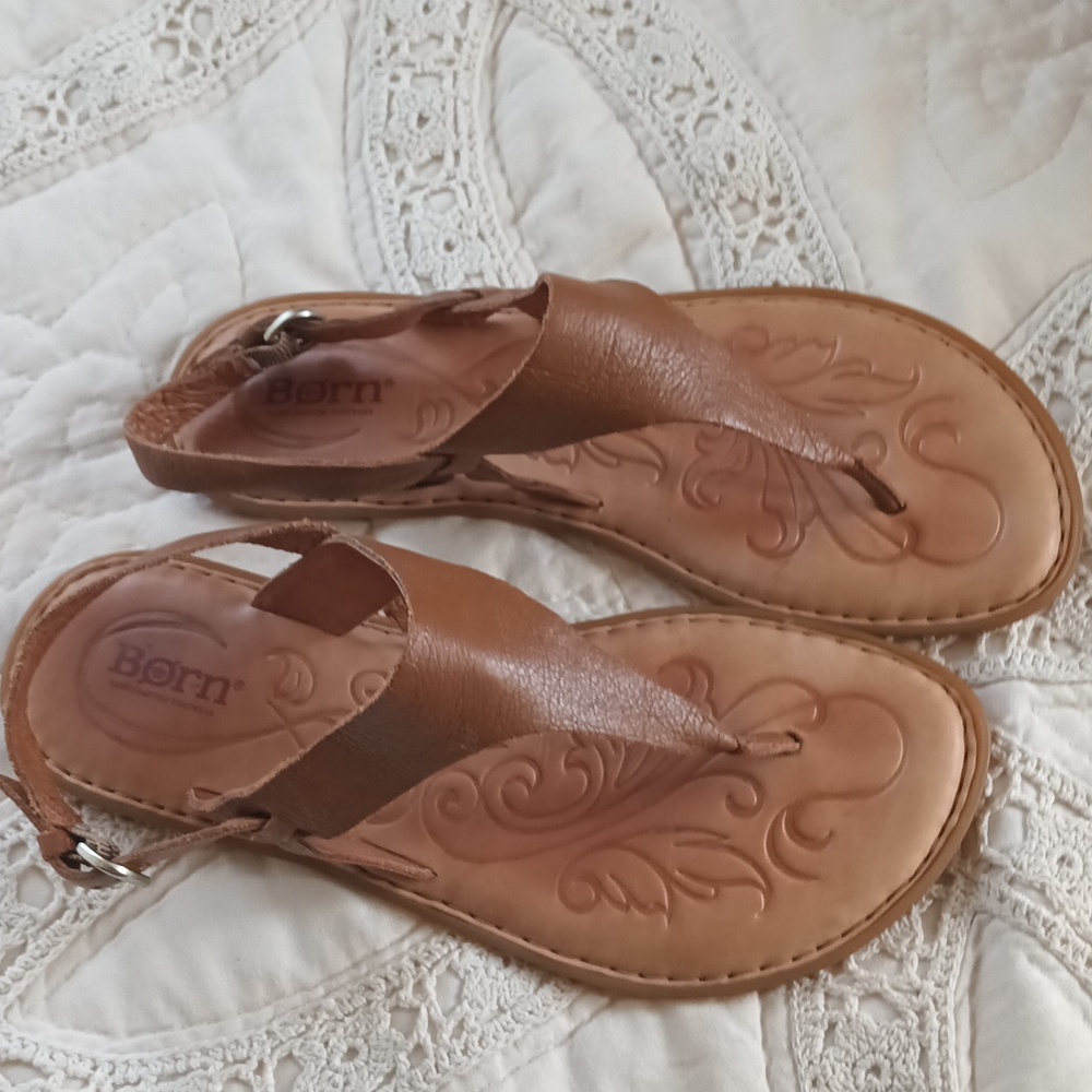 Women's BORN Brown Leather Sandals Size 8 Ankle Strap